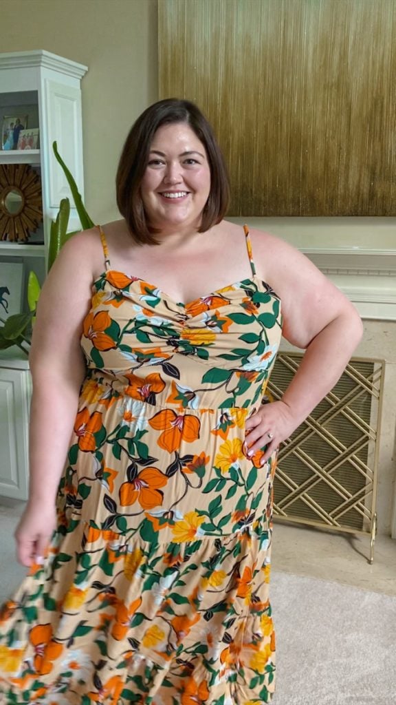 Citrus print maxi dress from Eloquii Unlimited rental on plus size influencer Authentically Emmie