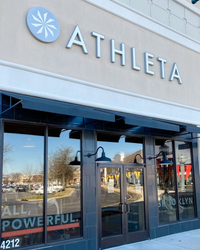 Is Athleta the future of the plus size shopping experience? 1